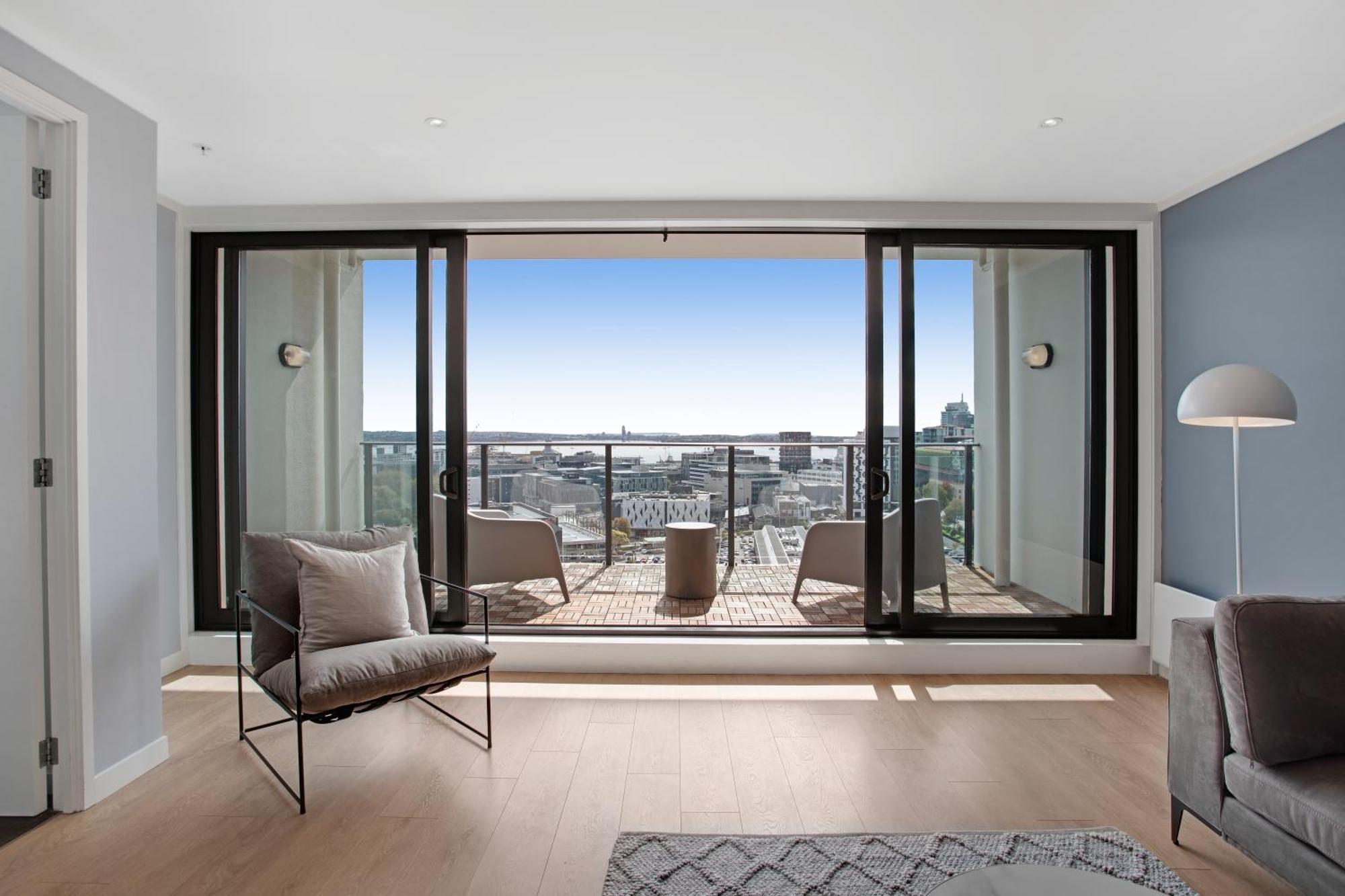 Skyline Serenade Apt With Skycity View And Parking Auckland Exterior photo